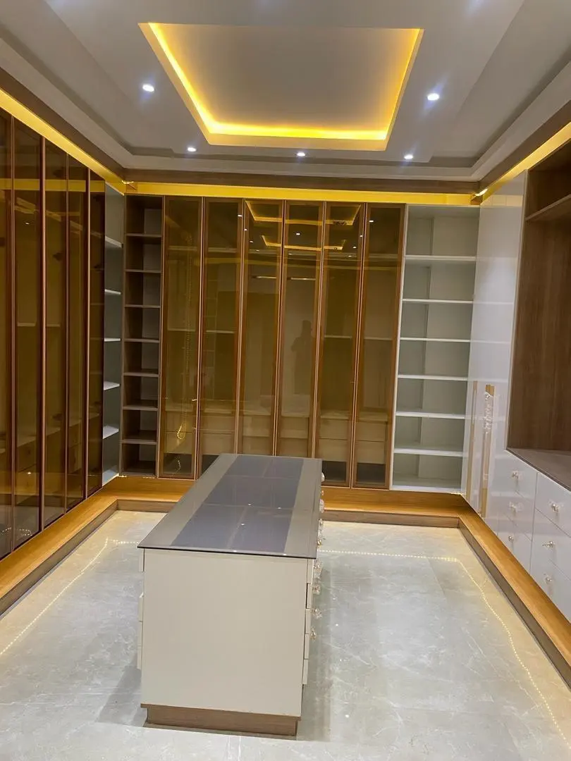 Isyem Interior